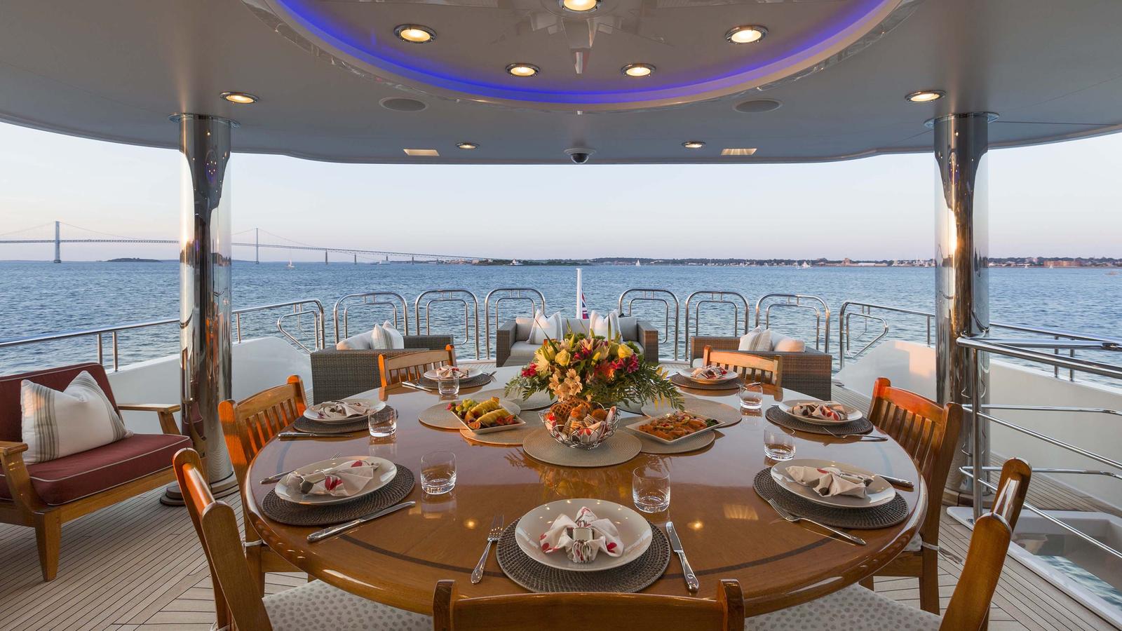 Alfresco dining area  00003.jpg