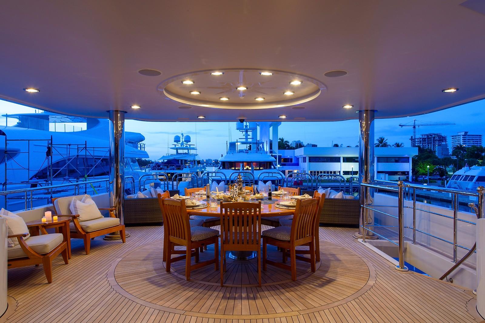 Alfresco dining area  00005.jpg