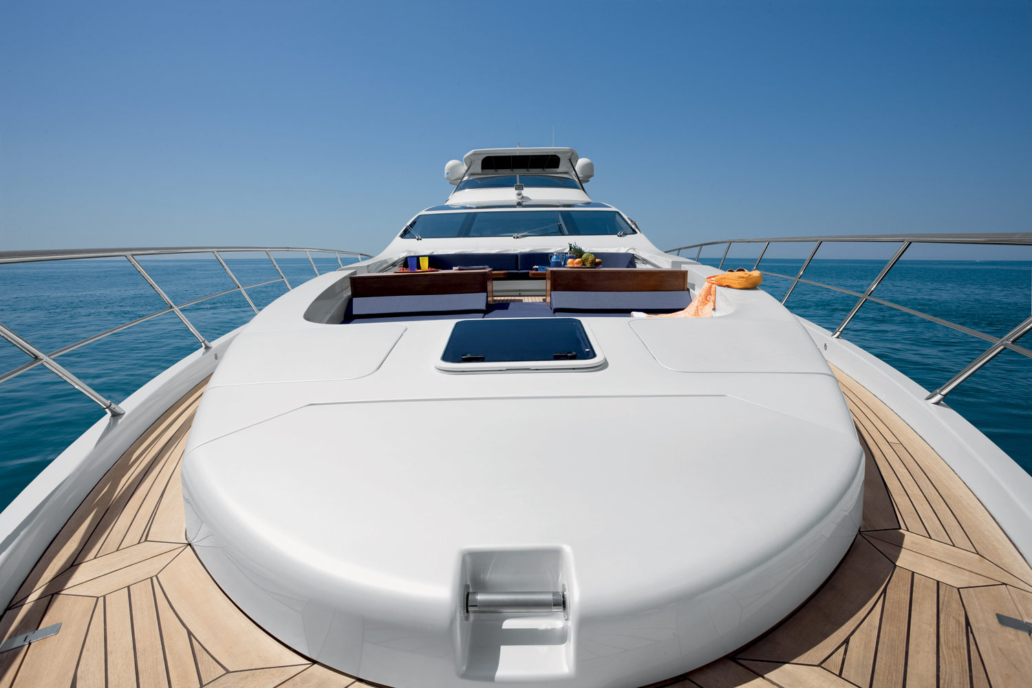 Azimut 100.jpg