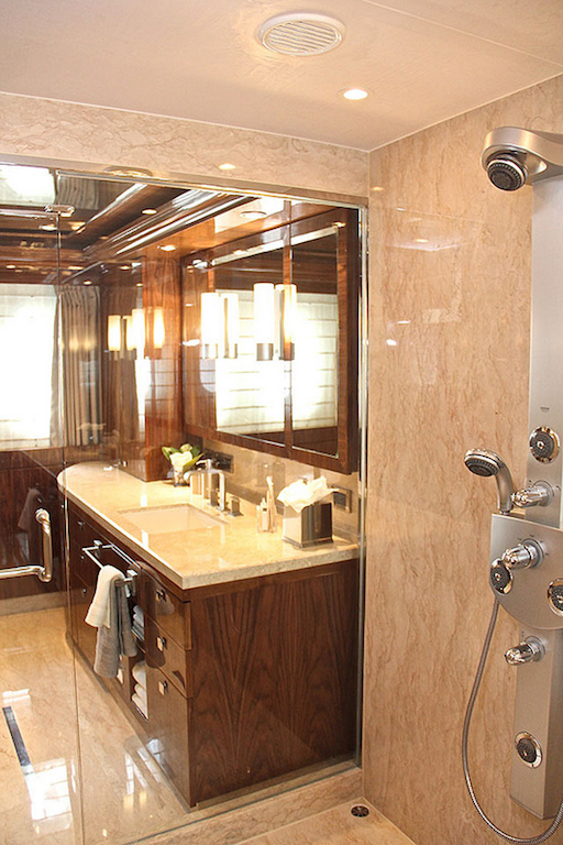 Bathroom00004.jpg