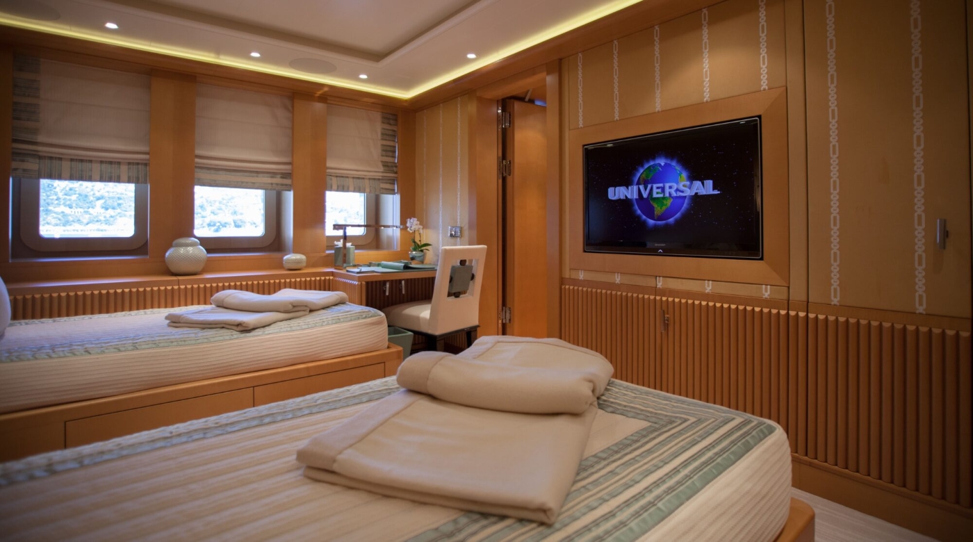 Cabin With Double Bed 01.jpg