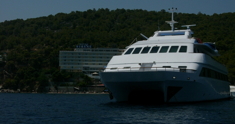 Catamaran Aegean Princess.jpg