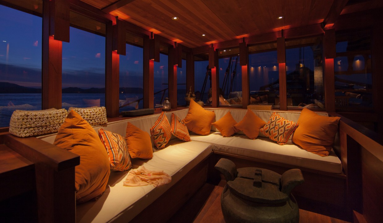 Comfortable Lounge To Enjoy Sunset Views.jpg