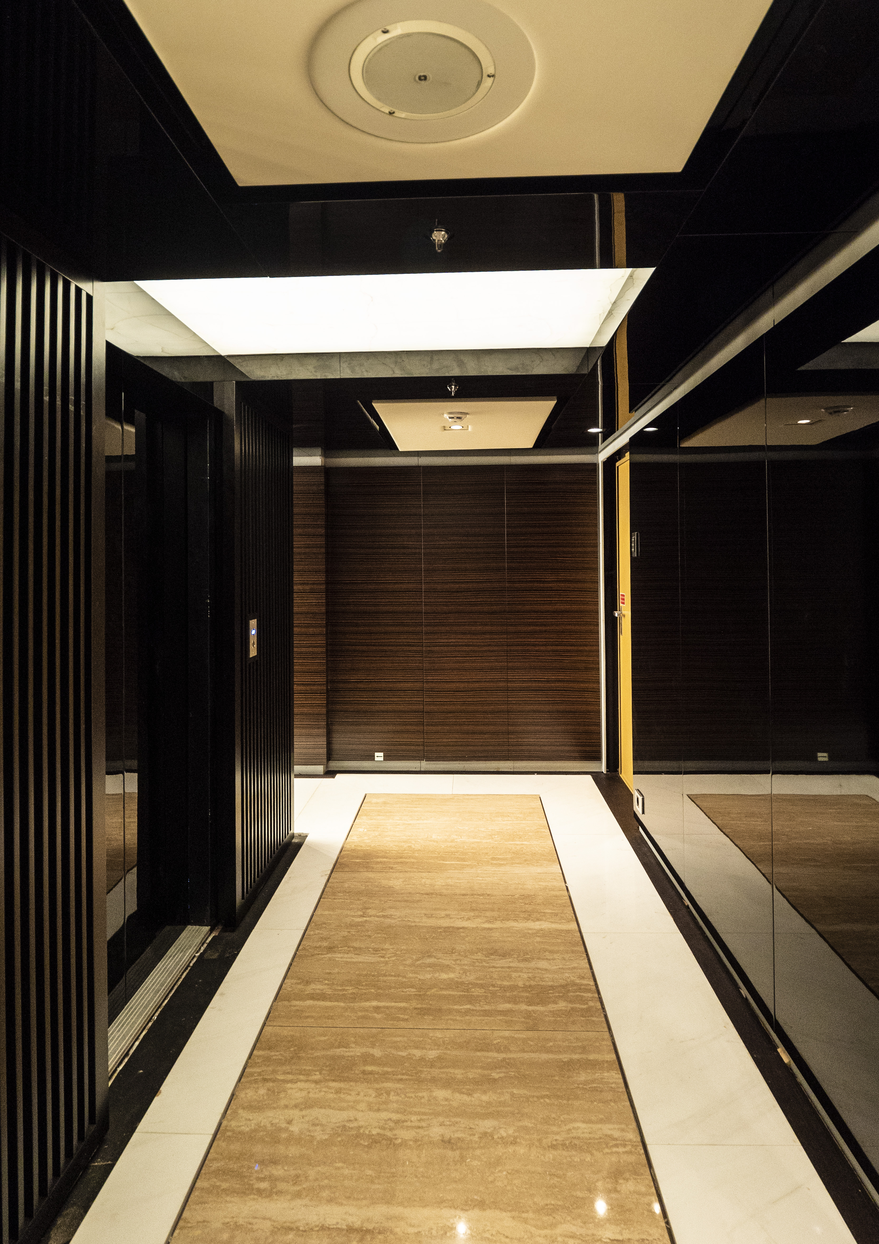 Corridor 1.jpg