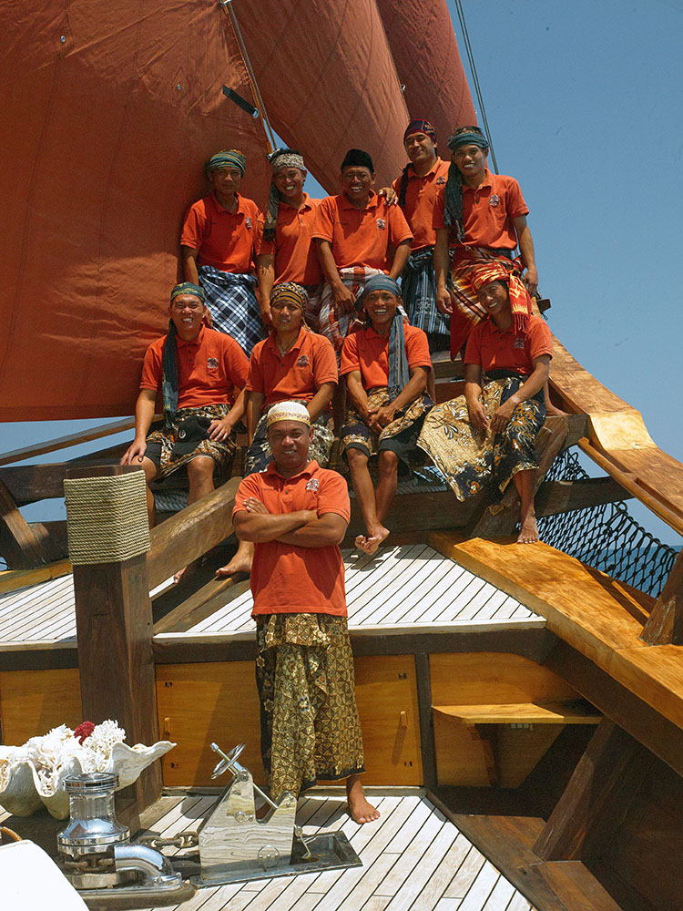 Crew of SI DATU BUA .jpg