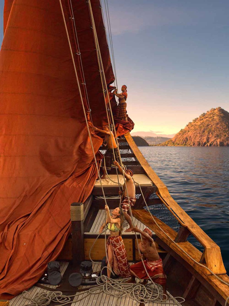 Crew working hard on SI DATU BUA .jpg