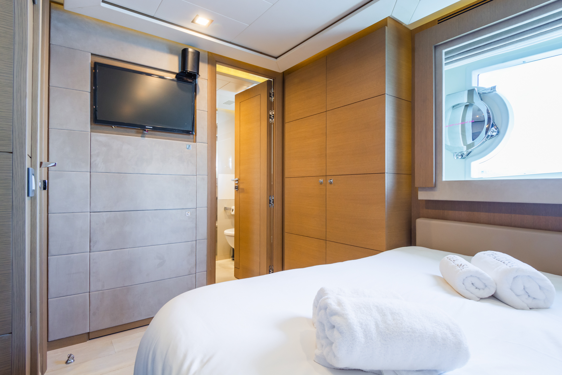 Double cabin  .jpg