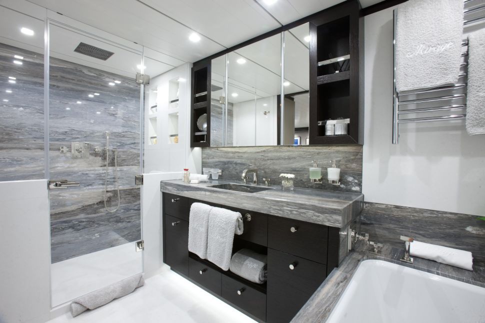 Double guest cabin 00008.jpg