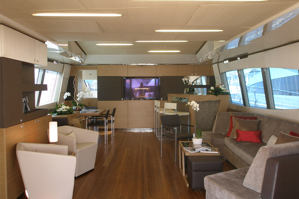 ENTERTAINMENT LOUNGE.jpg