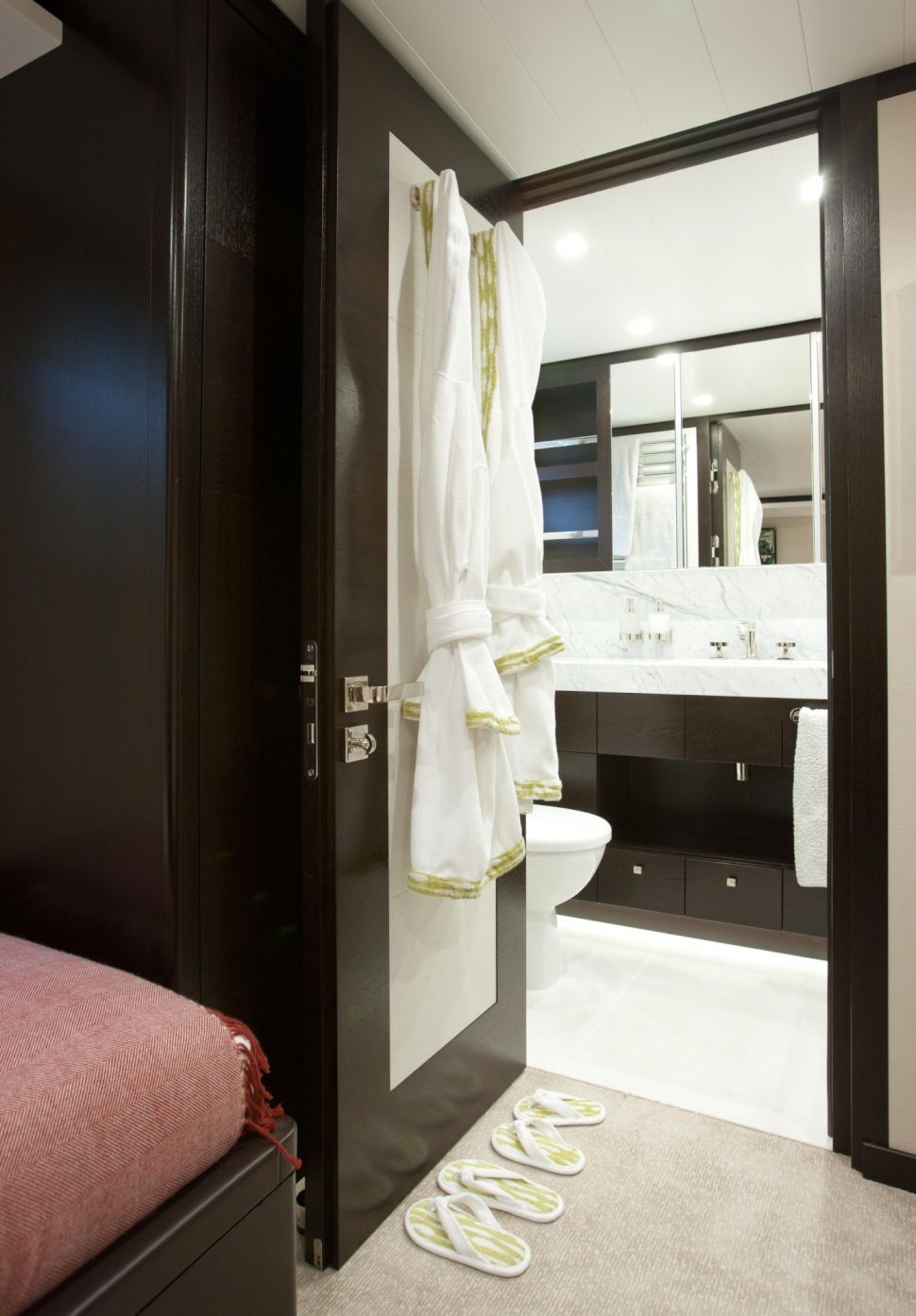 Ensuite  00002.jpg