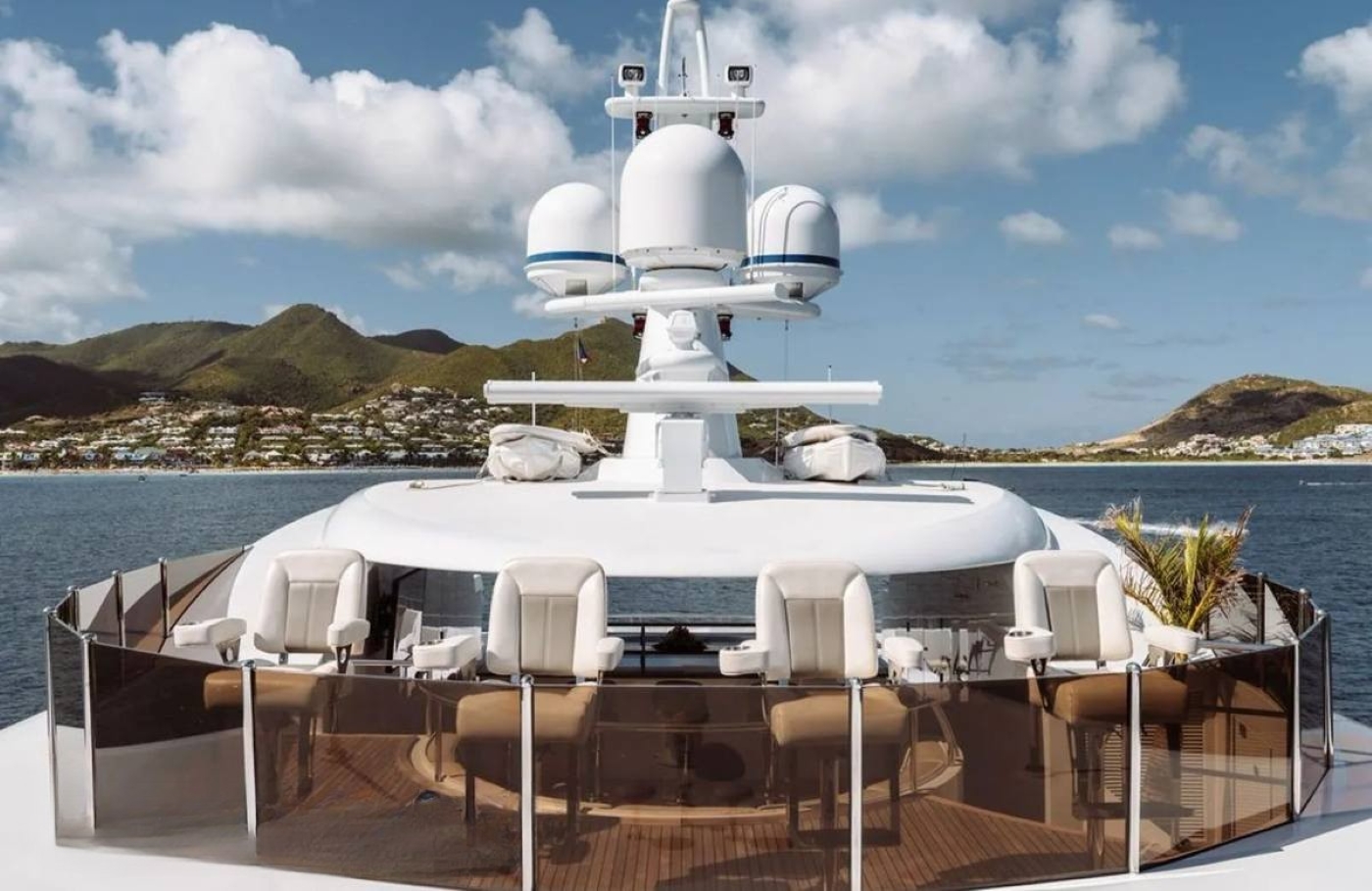 Exterior Relaxation Area 0.jpg