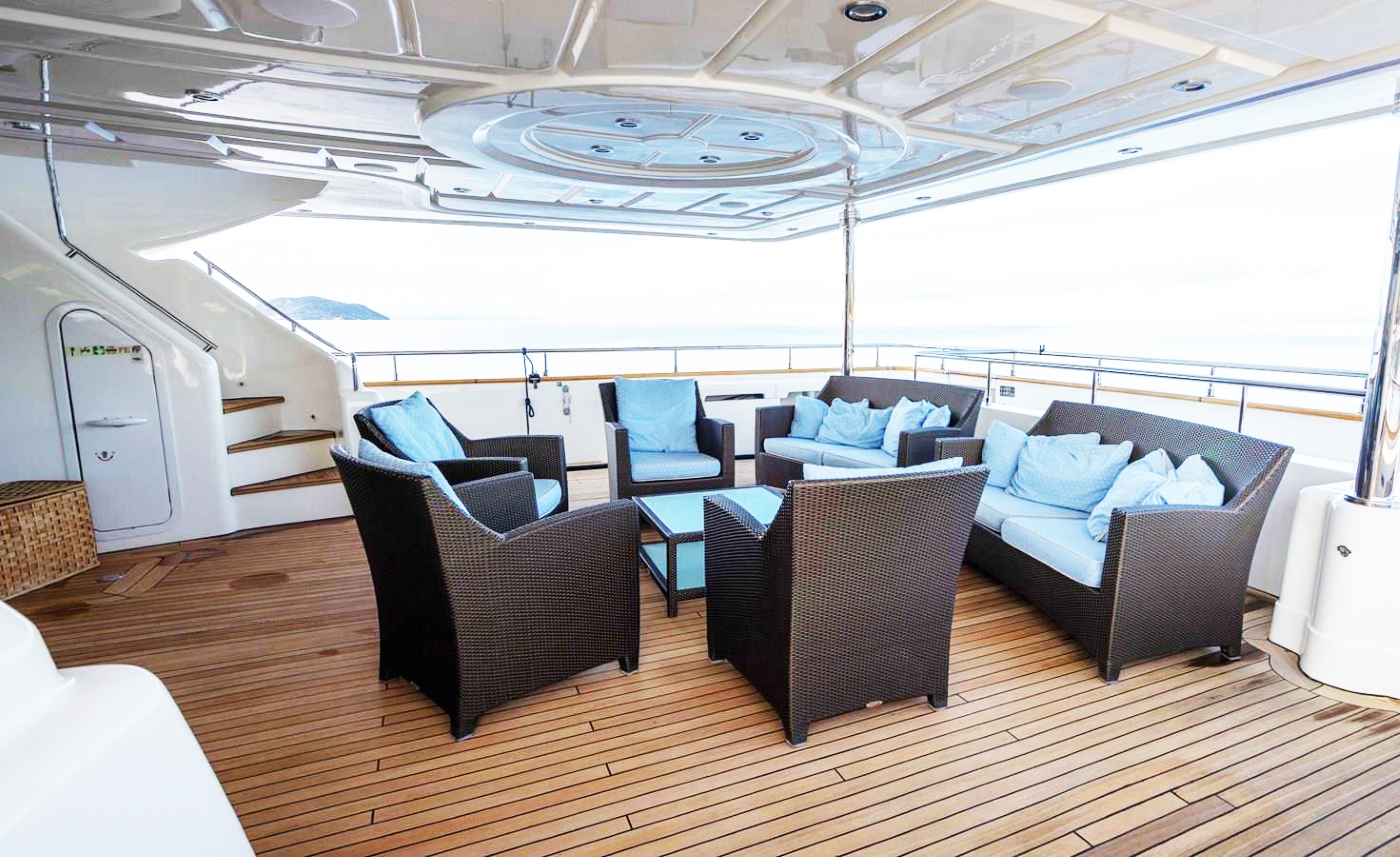 Exterior Relaxation Area With Sea Views 01.jpg