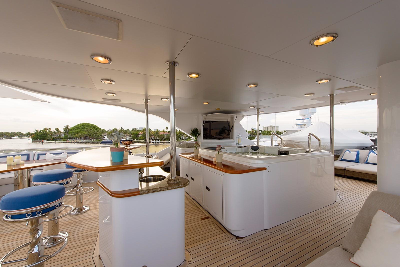 Exterior living areas  00003.jpg