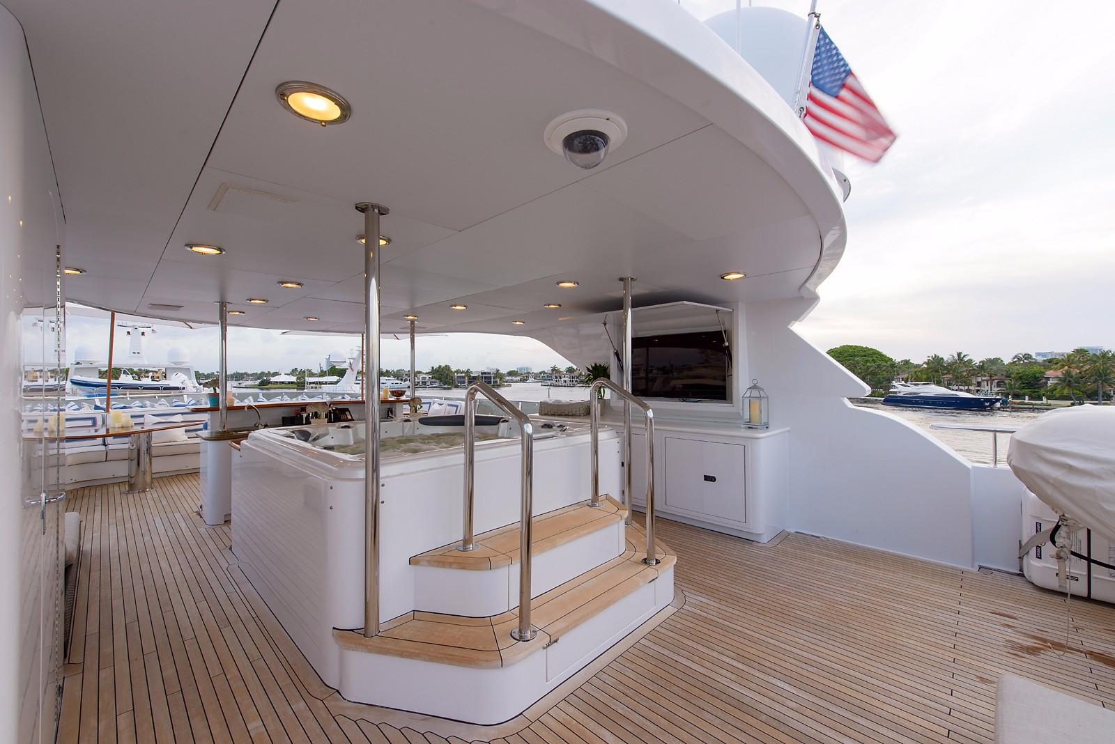 Exterior living areas  00007.jpg