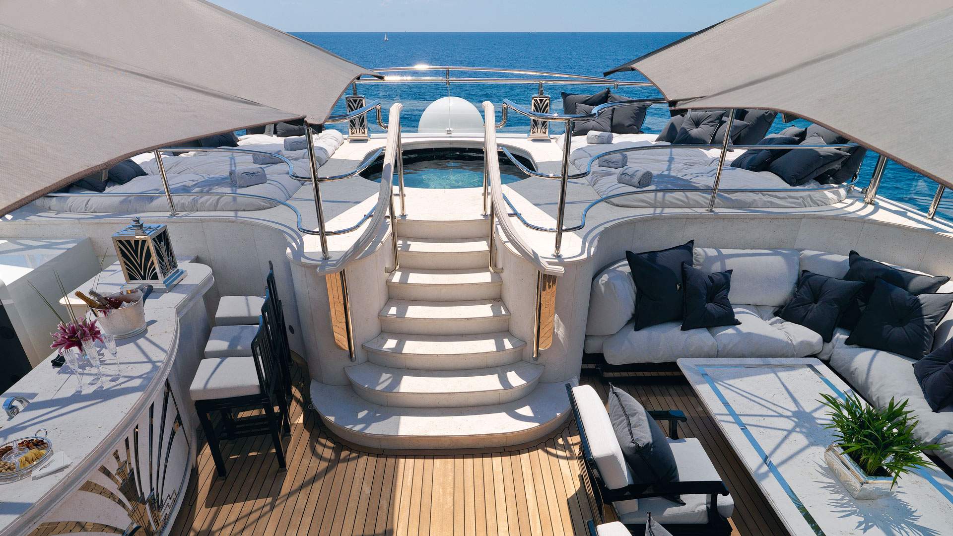 Exterior living spaces  00001.jpg