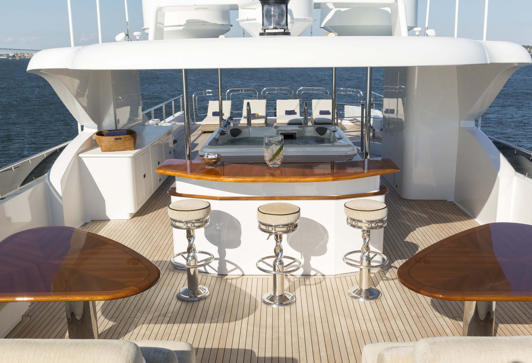 Flybridge deck with Jacuzzi .jpg
