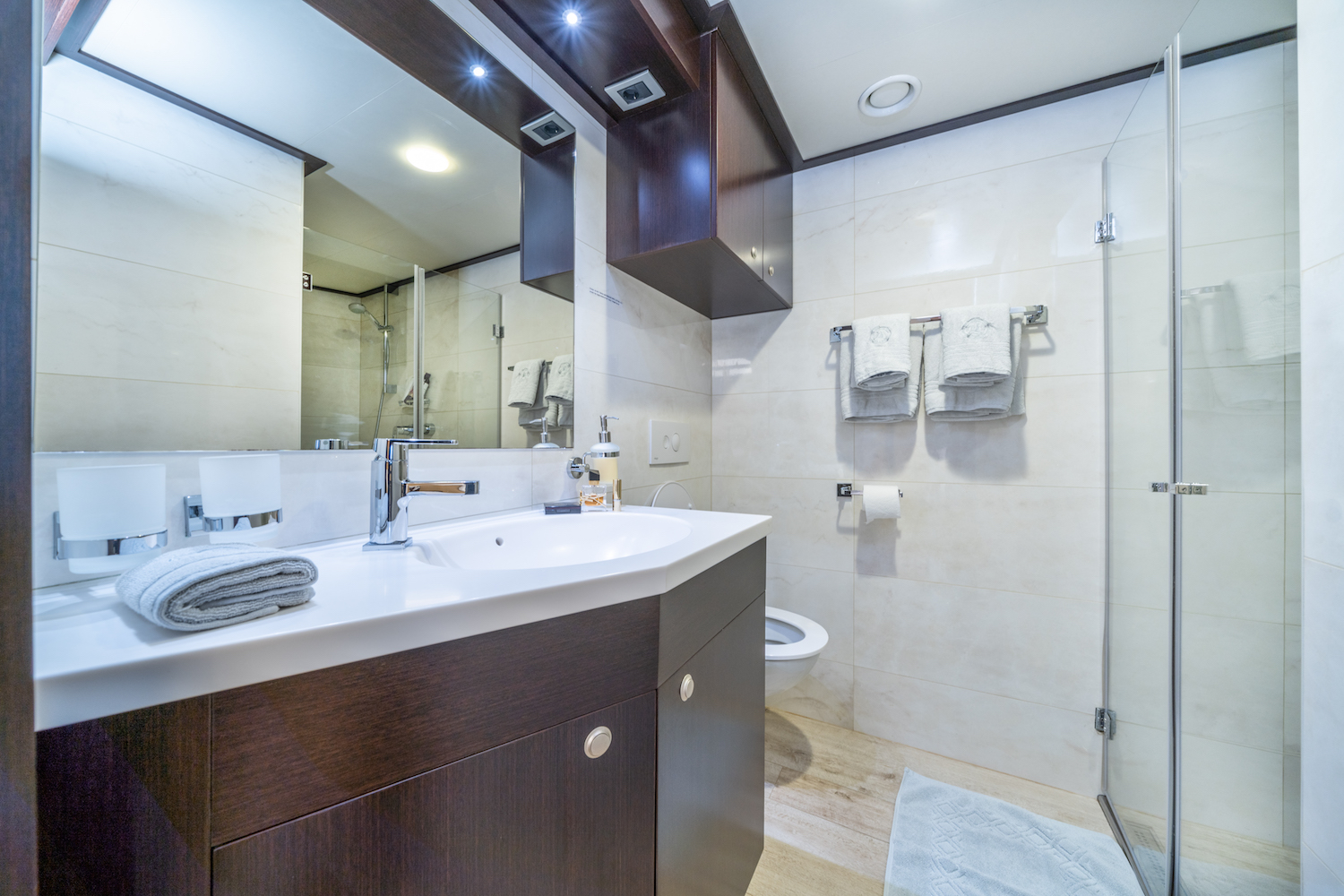 Grace master suite ensuite bathroom .jpg