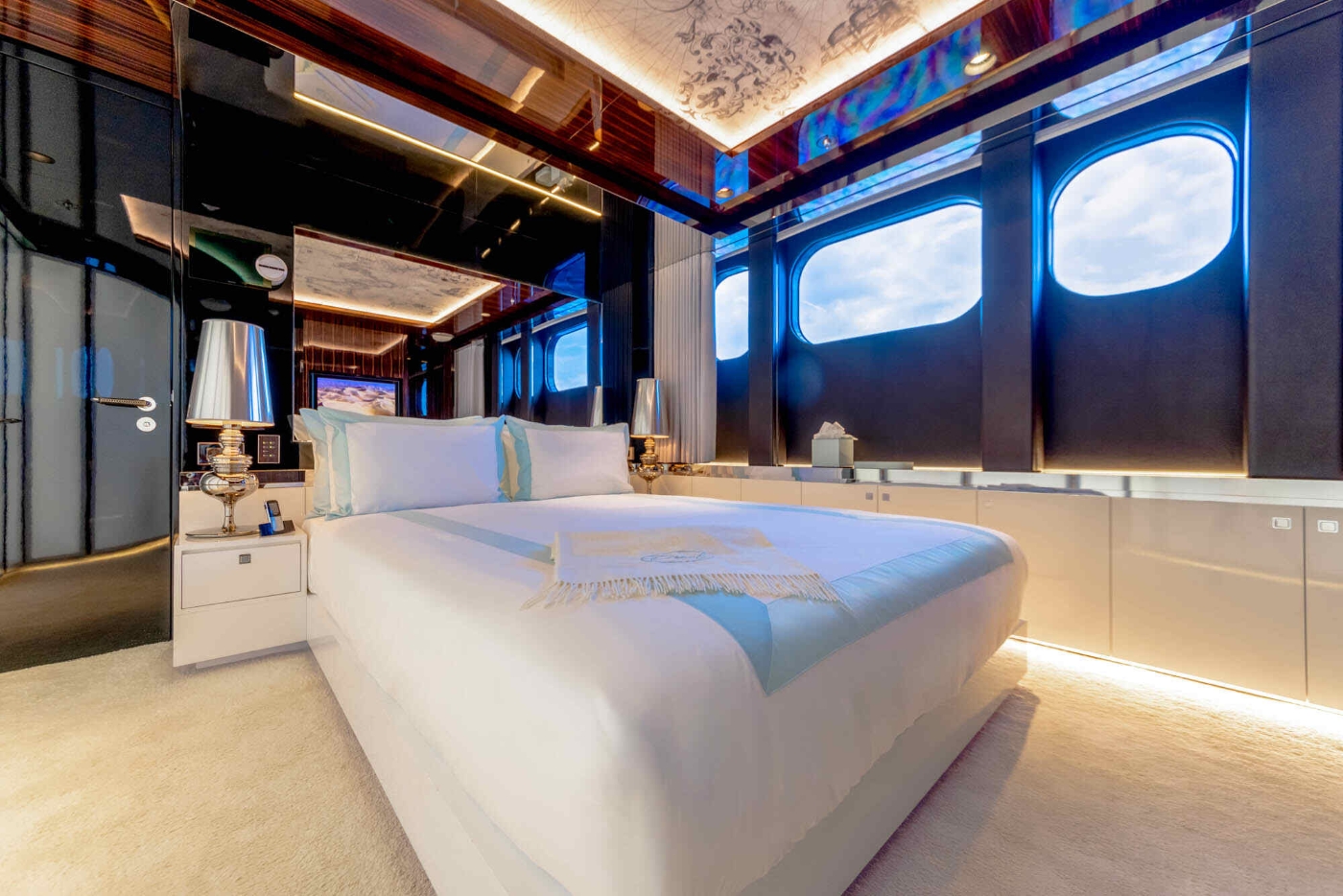 Guest Suite 01.jpg