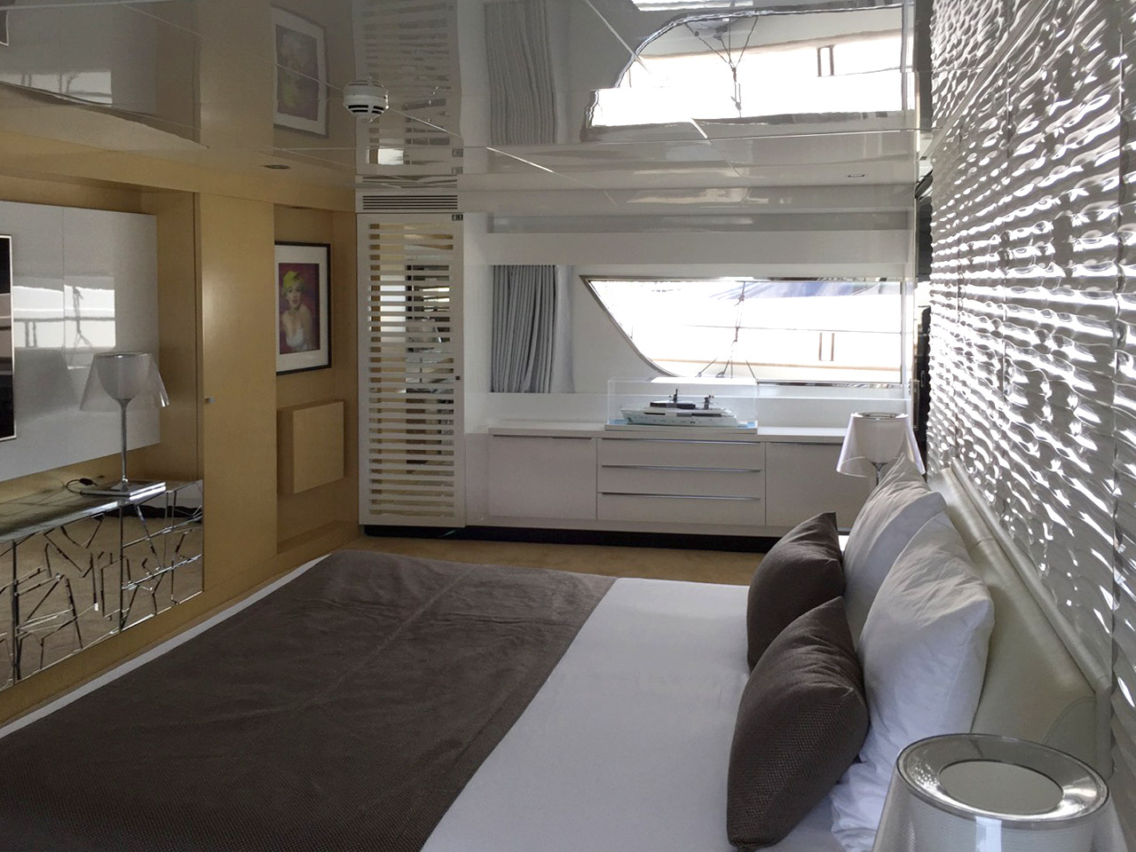 Guest cabins  00001.jpg