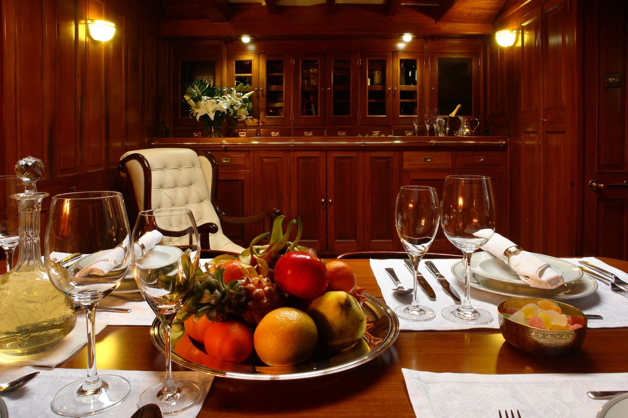 Indoor dining area 00005.jpg