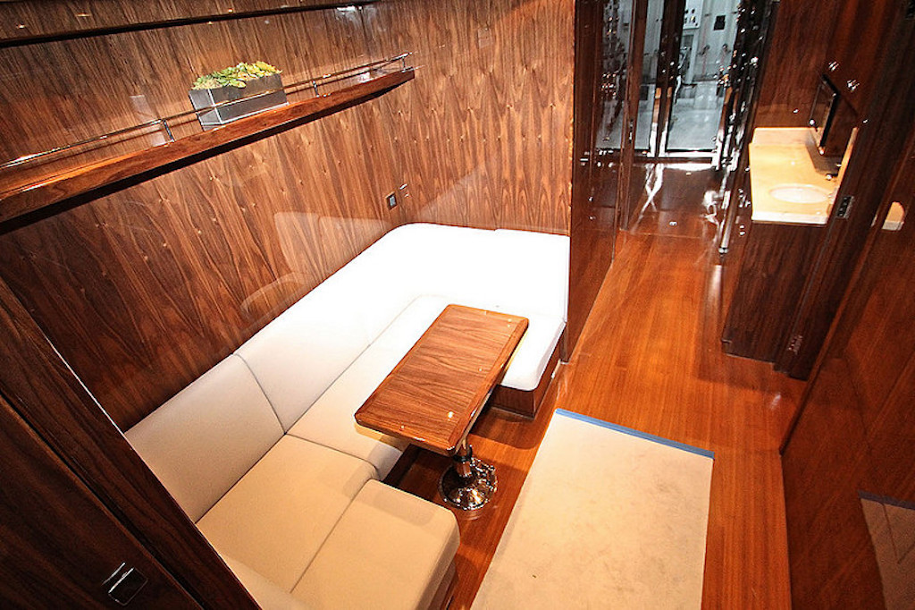 Interior 00001.jpg