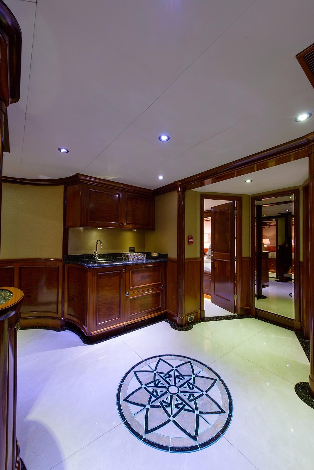 Interior 00017.jpg