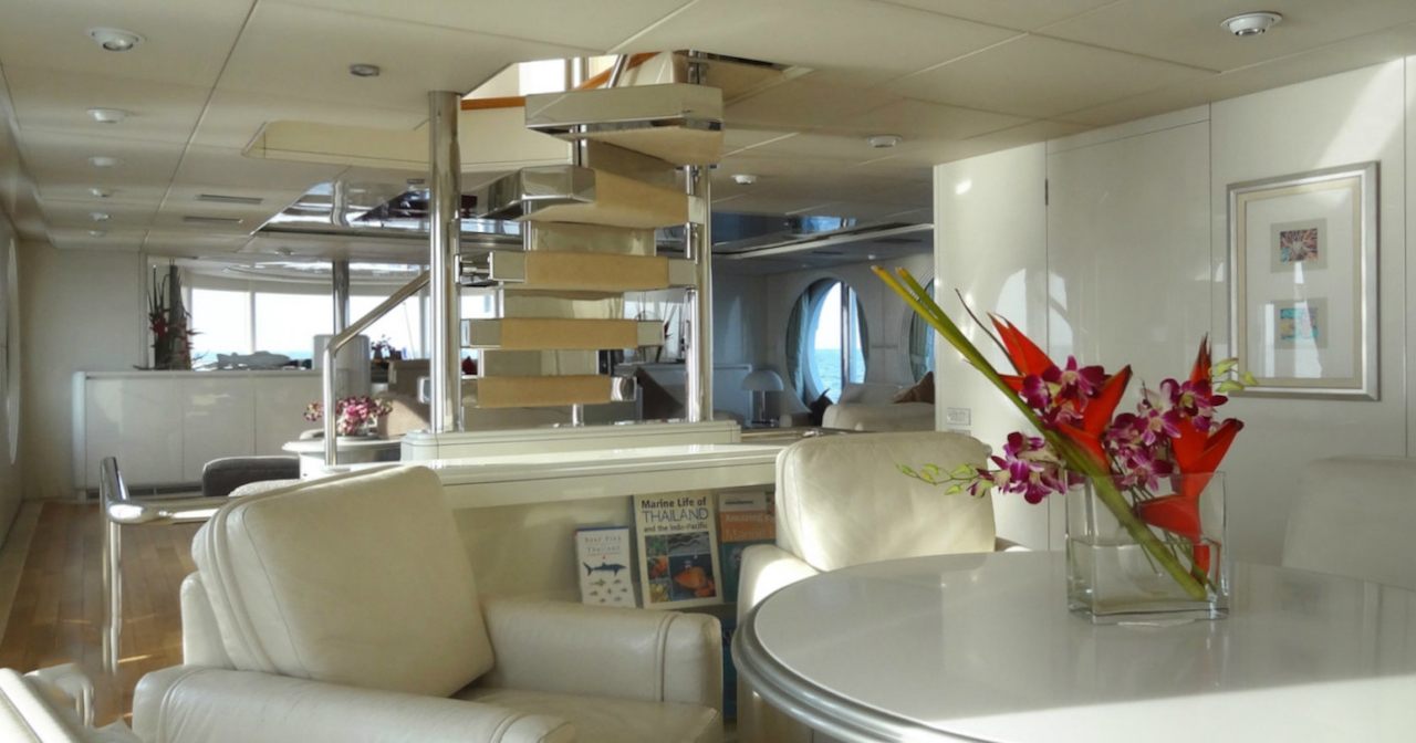 Interior 3872.jpg