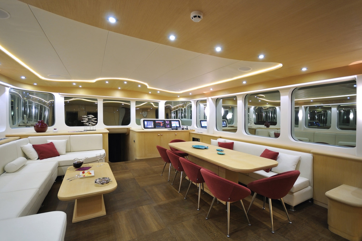 Interior Relaxation Area With Dining .jpg