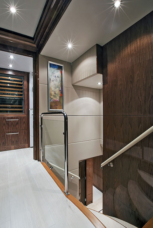 Interior00001.jpg
