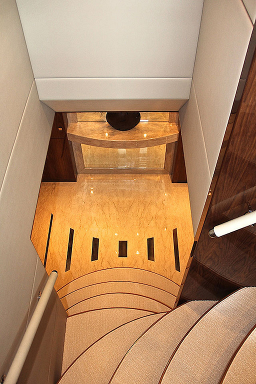Interior00004.jpg