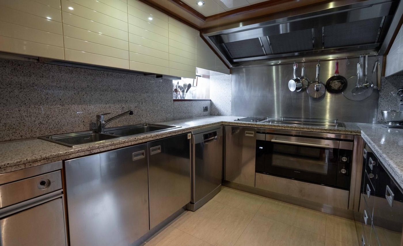 Kitchen Area.jpg
