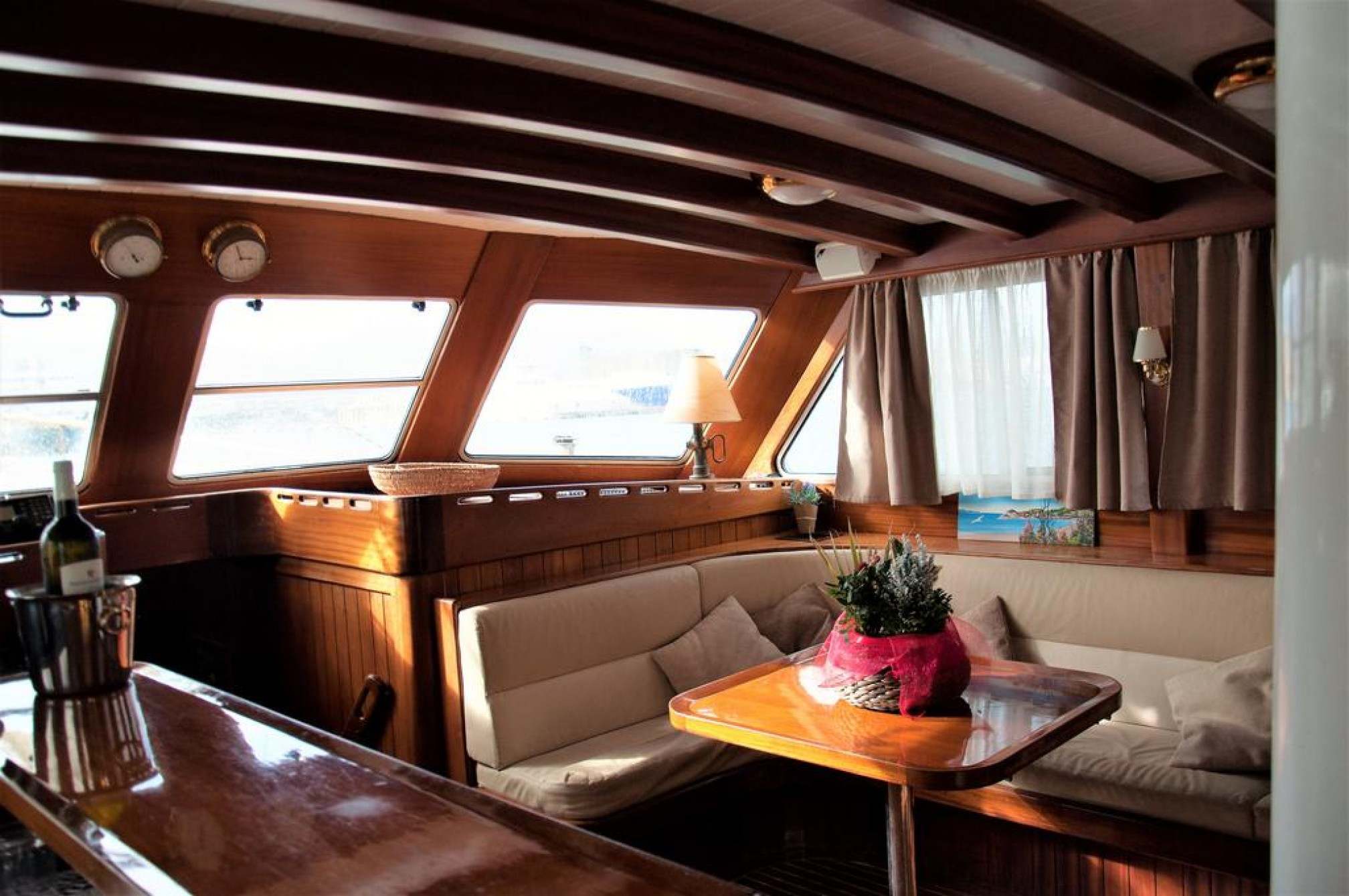 Lady Christa charter gulet salon.jpg
