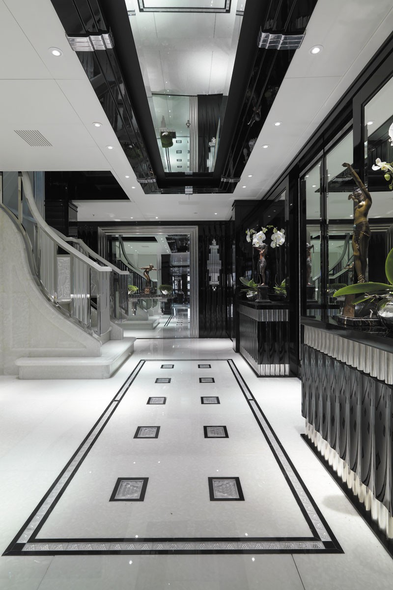 Lobby and staircase00002.jpg