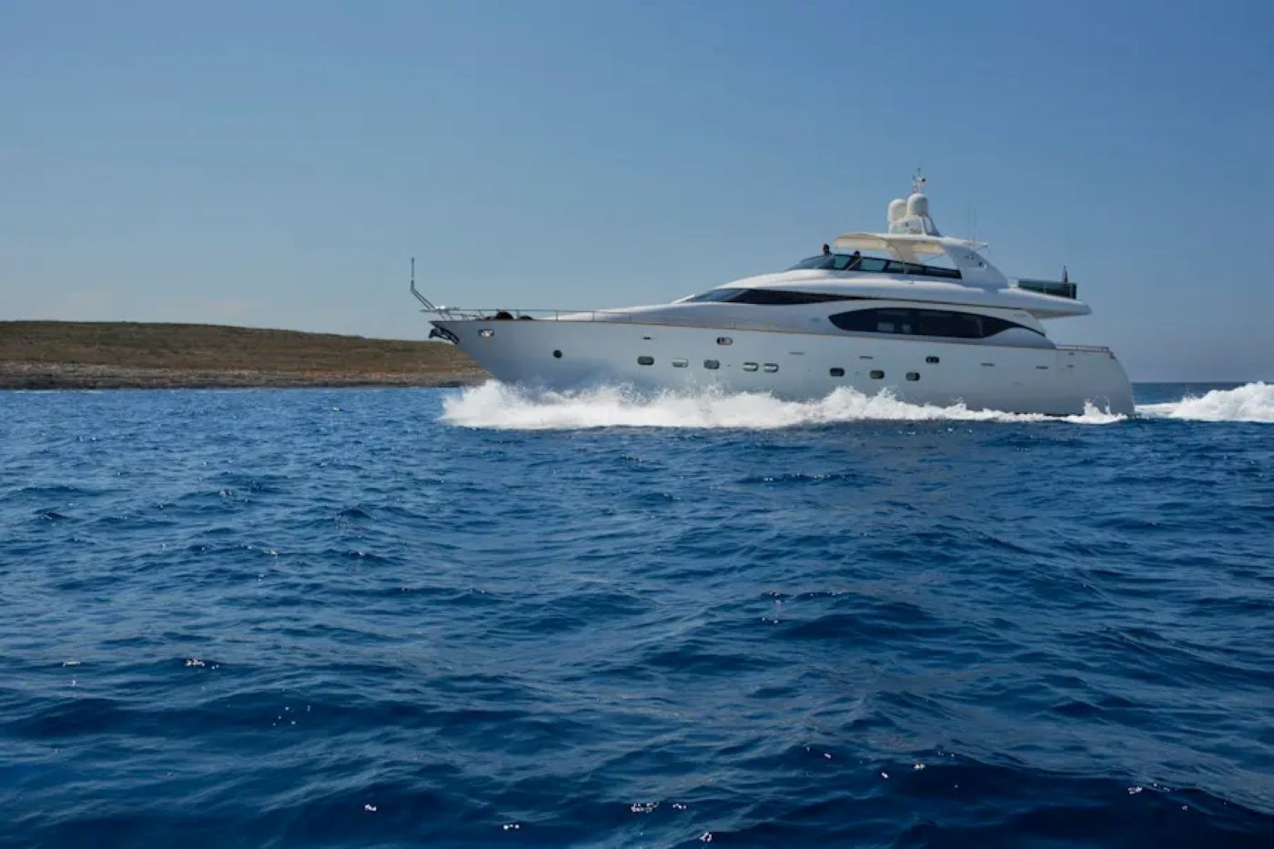 Luxury Superyacht MEME.jpg