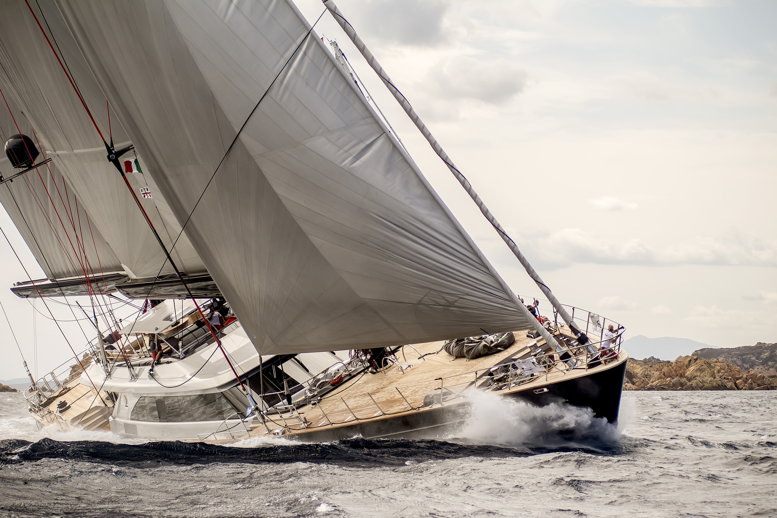 Luxury Superyachts Race.jpg