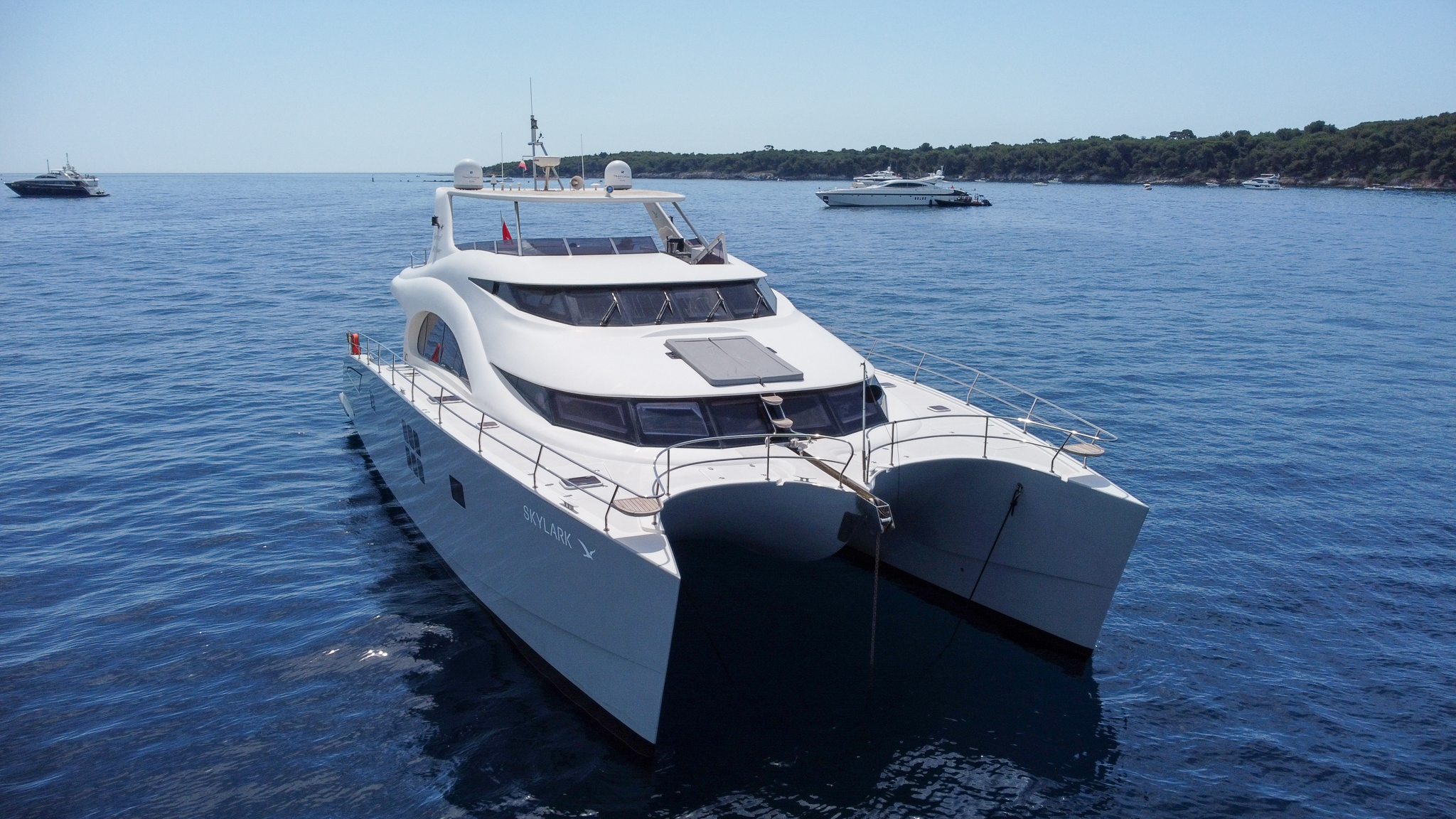Luxury charter yacht SKYLARK.jpg