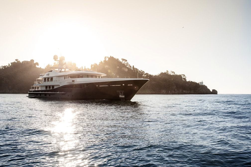 MOTOR YACHT REVELRY.jpg