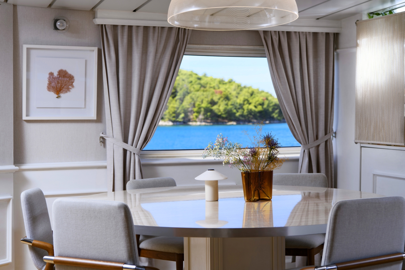 Main Dining 04.jpg