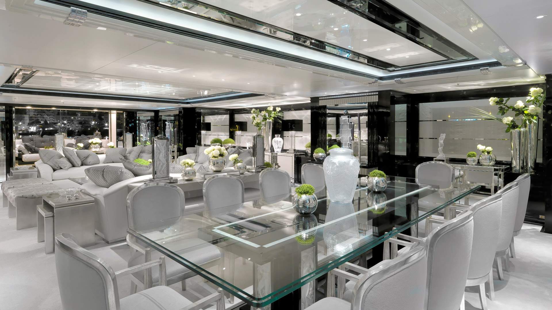 Main salon 293.jpg