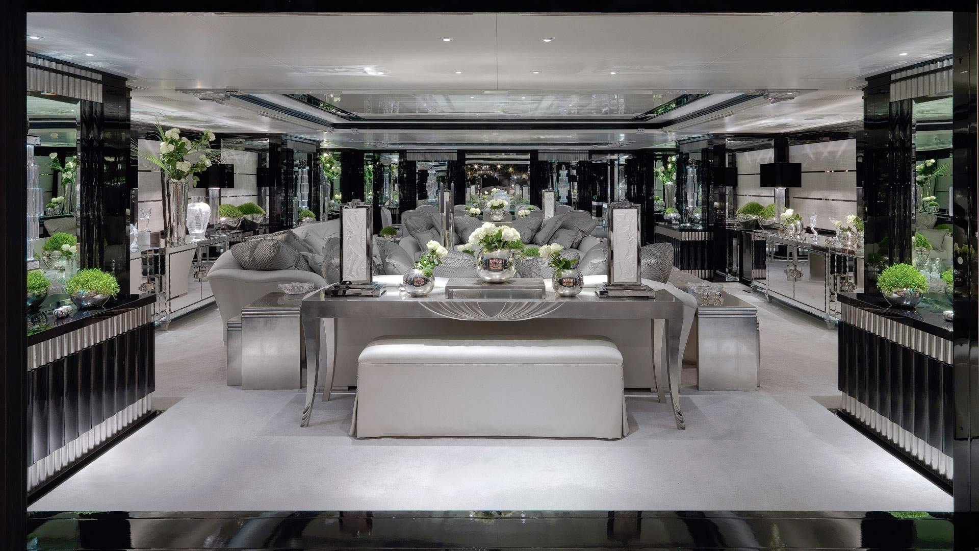 Main salon.jpg