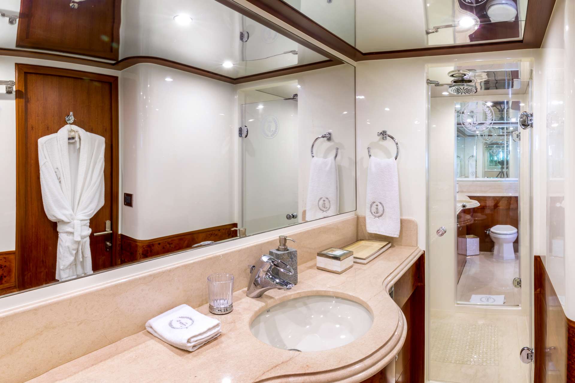 Master ensuite bathroom.jpg