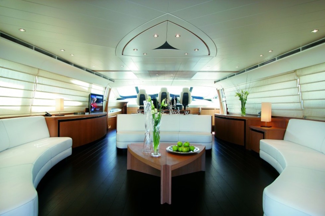 Mistral 55 - Interior00002.jpg