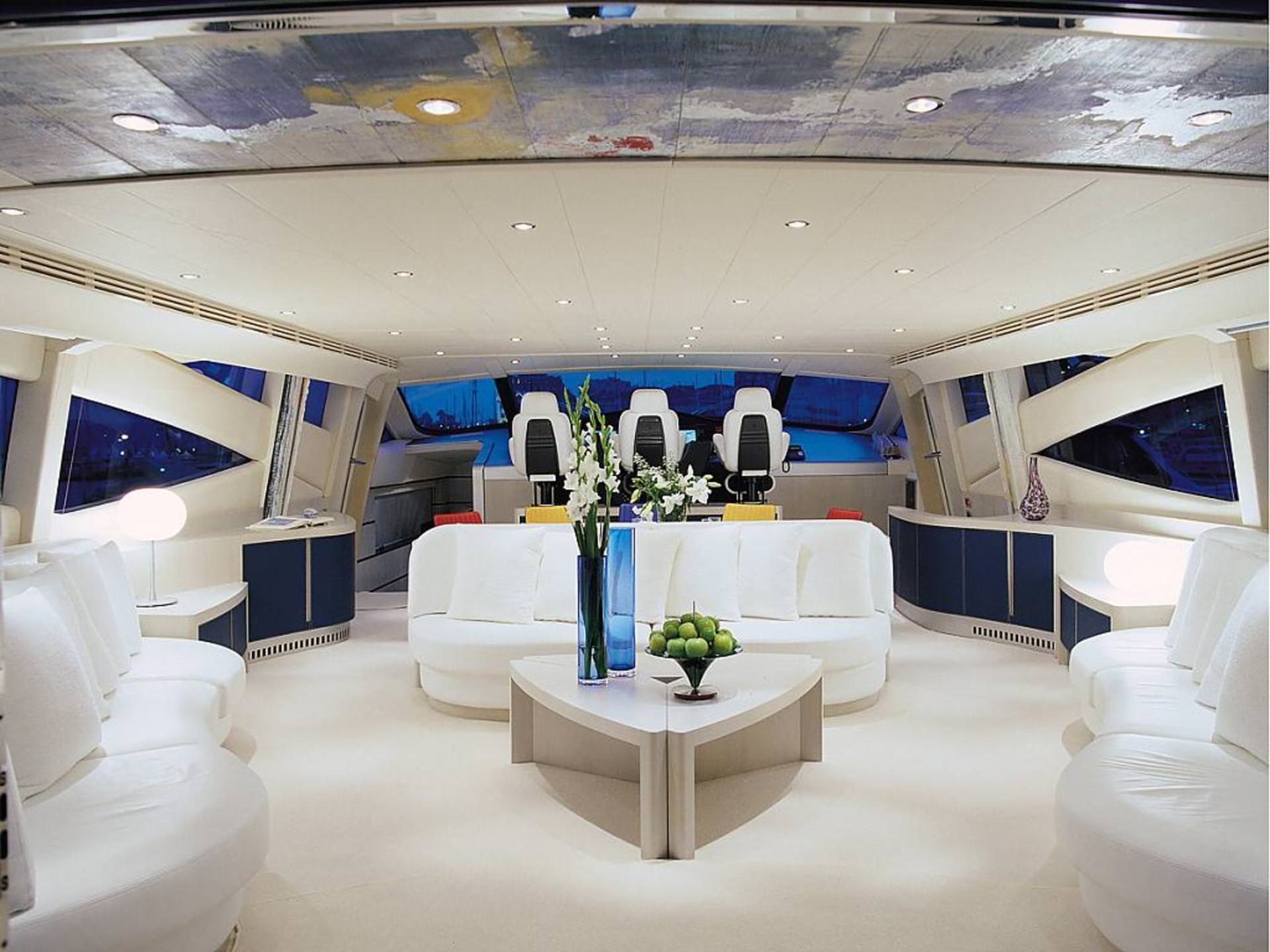 Mistral 55 - Interior00005.jpg