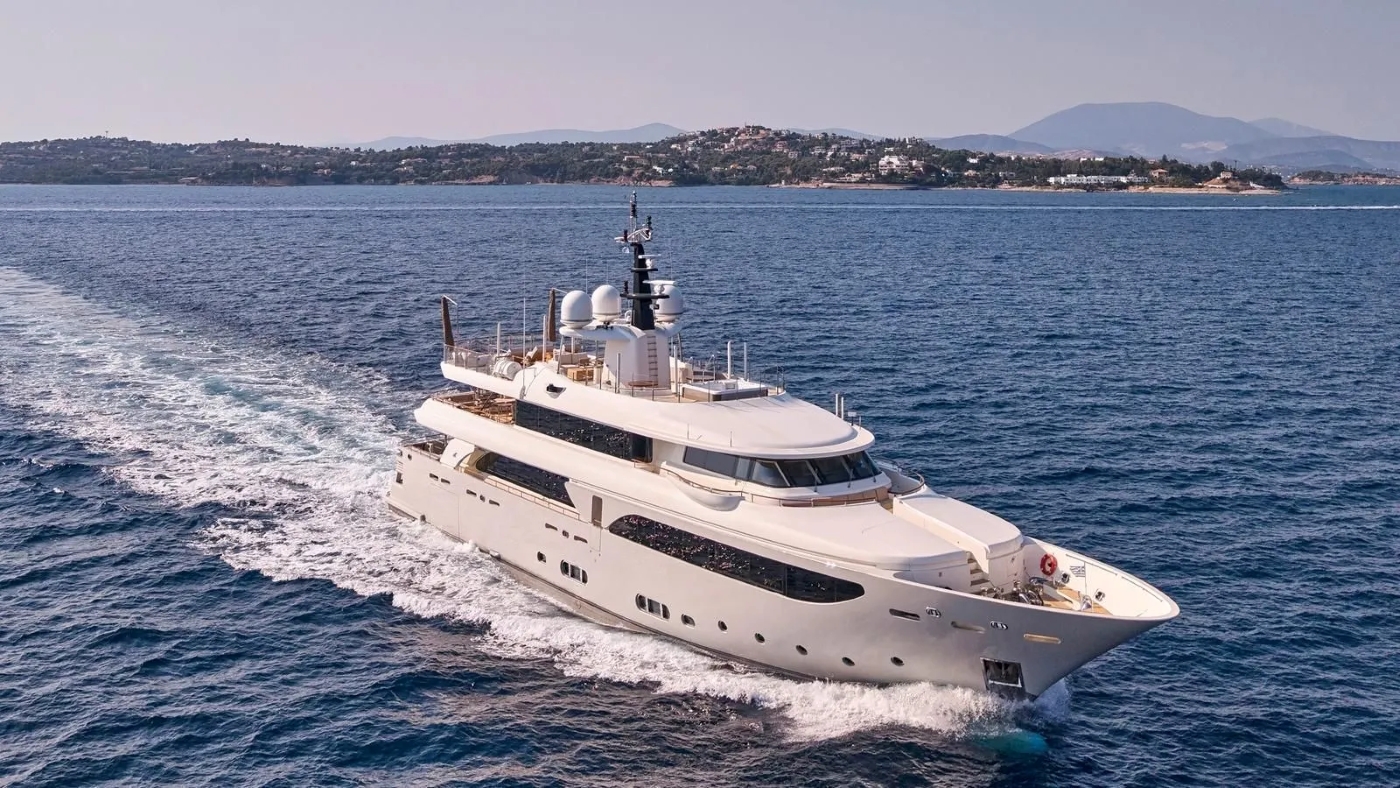 Motor Yacht PHOTON.jpg