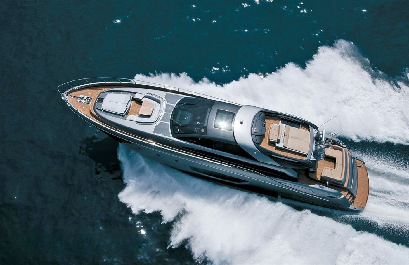 Motor Yacht WHATEVER.jpg