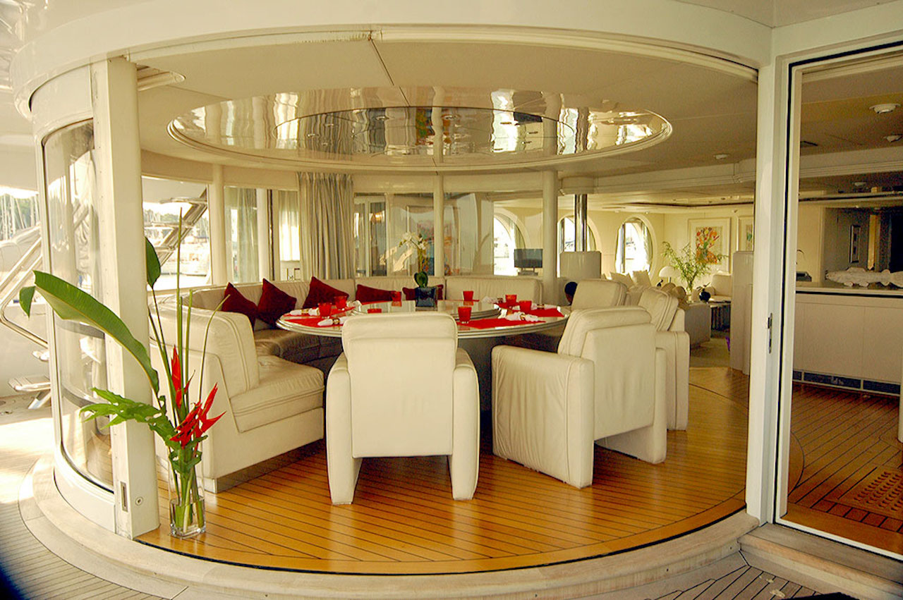 Motor yacht Lady Arraya -  Dining.jpg