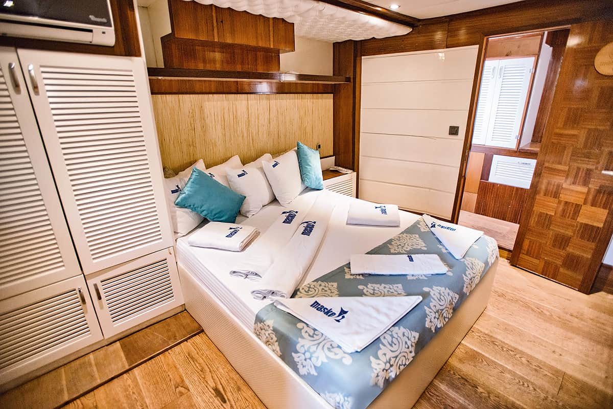 NABOLYA guest cabin.jpg