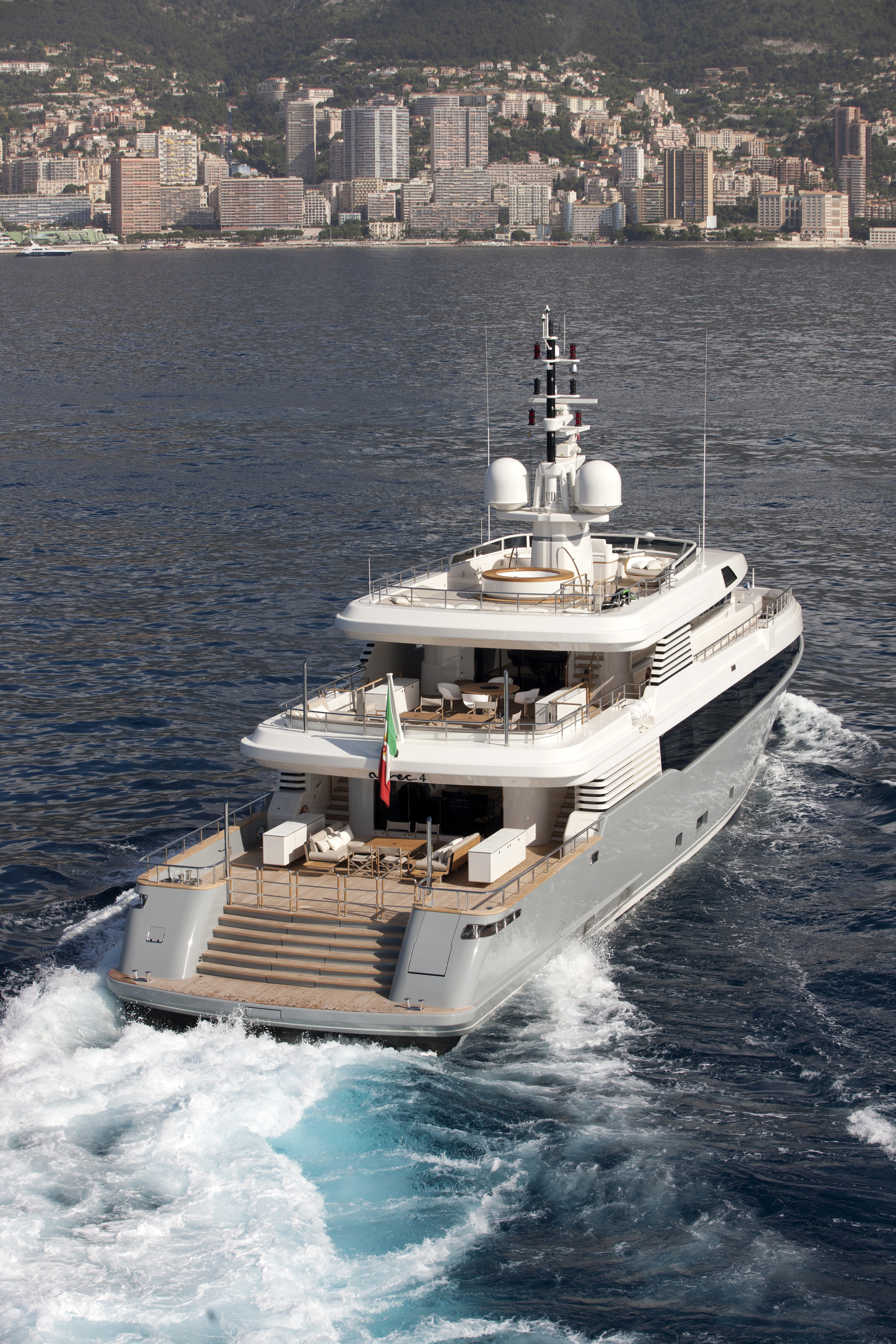 Rossinavi Motor Yacht ASLEC 4 - Stern shot.jpg
