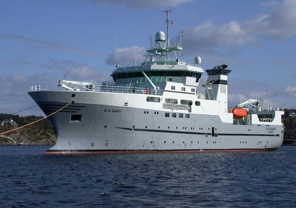 SARSEN yacht.jpg