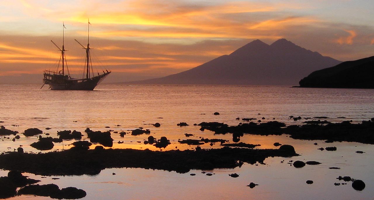 SI DATU BUA at sunset.jpg